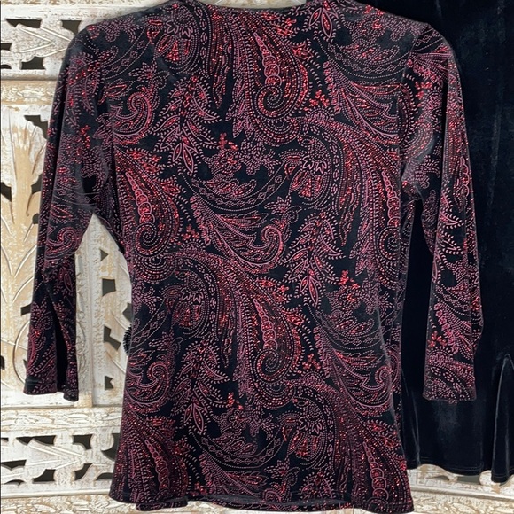 Notations Two-Piece Metallic Print Top/Skirt Set - Picture 2 of 8